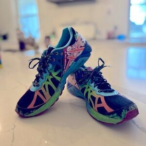 ASIC Gel Noosa Tri 9